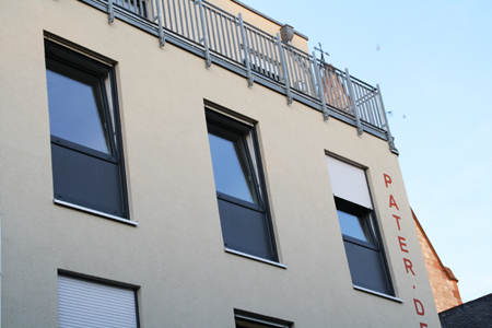 Referenz Aluminiumfensterarbeiten an Pater-Delp-Haus in Dieburg von Schreinerei FÄTH