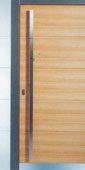 Haustüre aus Holz mit anthrazit von Schreinerei FÄTH